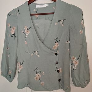 ASTR XS Green Floral Top EUC